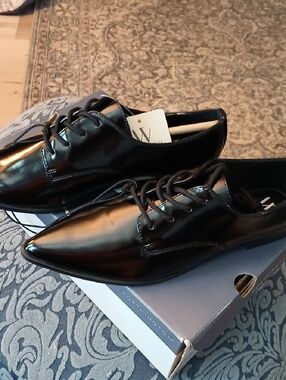 Worthington Black Patent Leather Women's Pointed Lace-Up Oxfords